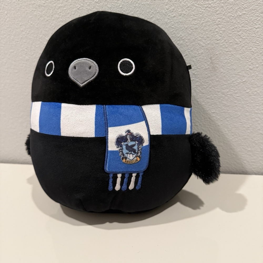 Squishmallow Ravenclaw Squishmallow 10" Harry Potter Blue White Striped Sash - Picture 2 of 5